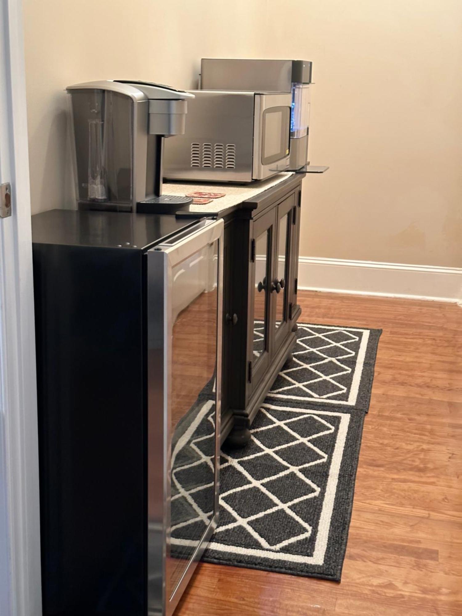 Moorefield Suites Greensboro East McLeansville Экстерьер фото